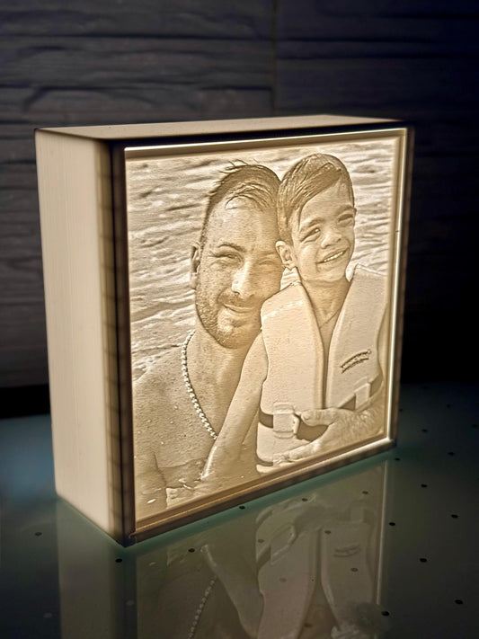 Litofania 3D Personalizzata con Foto – Lampada LED USB Idea Regalo Unica
